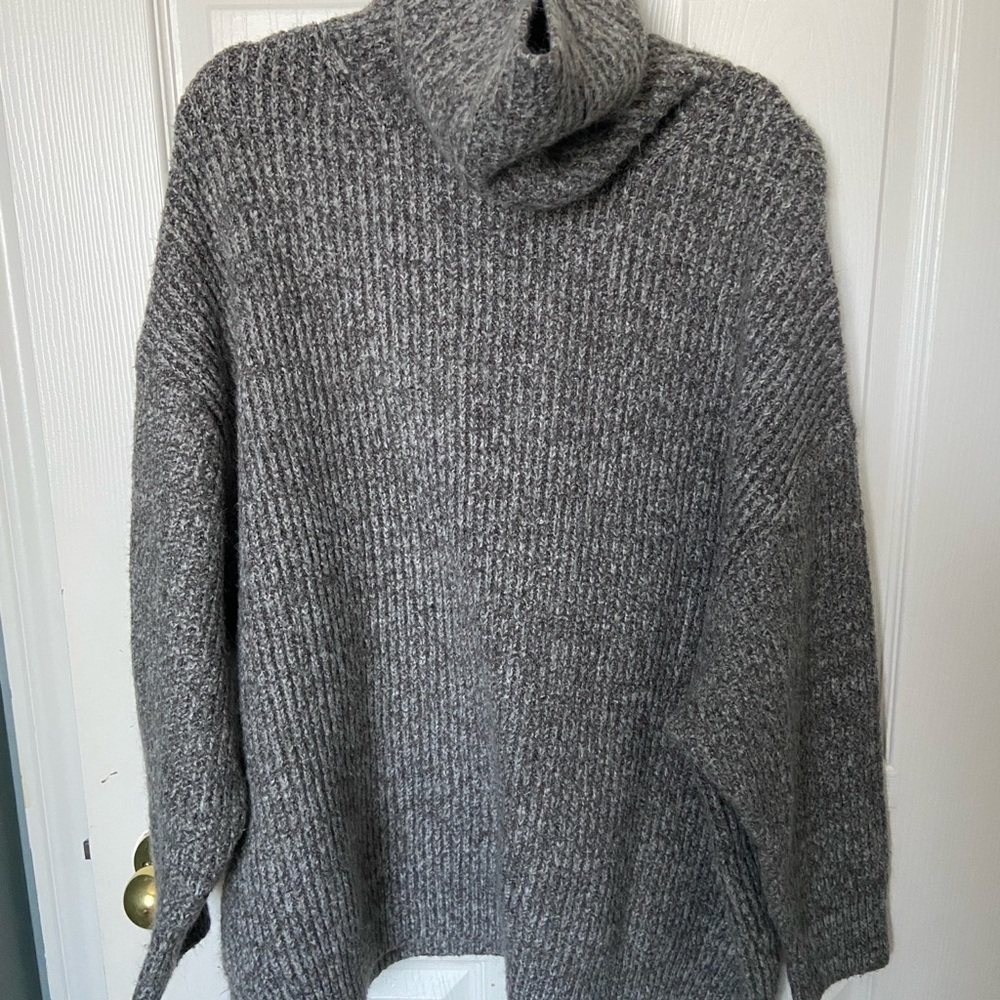 Zara Gray Chunky Knit Turtleneck Sweater